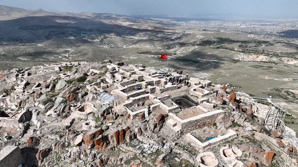 Konya'da 5 bin yıllık kale: