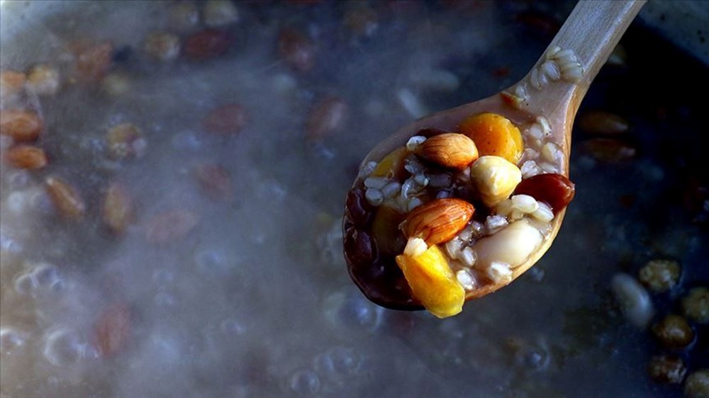 2025 aşure günü hangi tarihe denk geliyor?