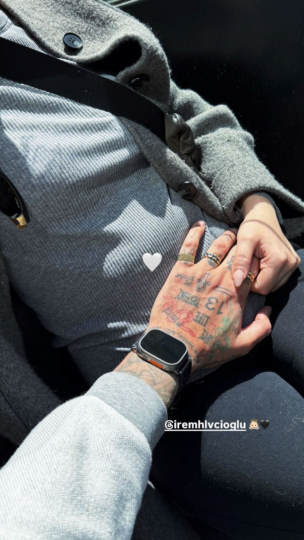 İrem Helvacıoğlu bebeğinin cinsiyetini açıkladı