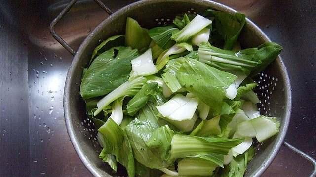 Tarım ilacını yok etmek için sirkeli su yeterli mi?