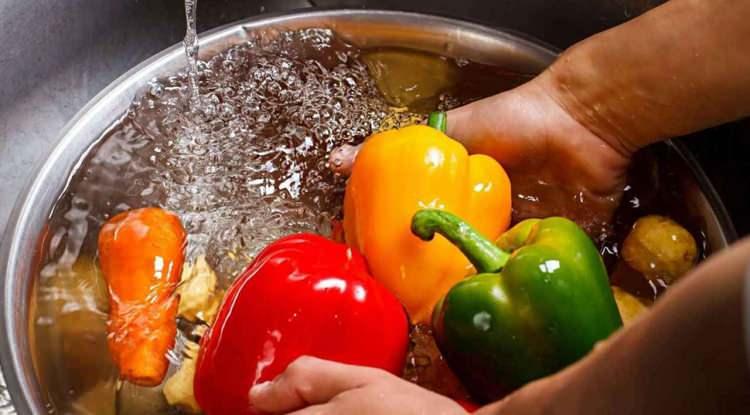 Tarım ilacını yok etmek için sirkeli su yeterli mi?