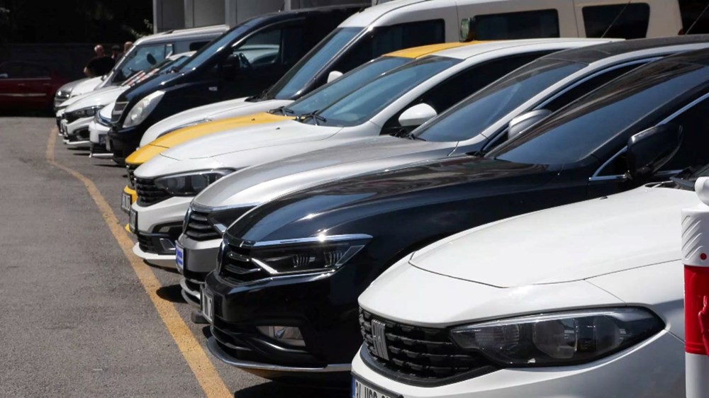 İkinci el otoda yaprak kımıldamıyor